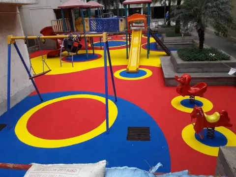 SUNTECH - PLAYGROUND FLOORING 25 MM EPDM TOP
(19 MM BASE + 6 MM EPDM TOP) 
